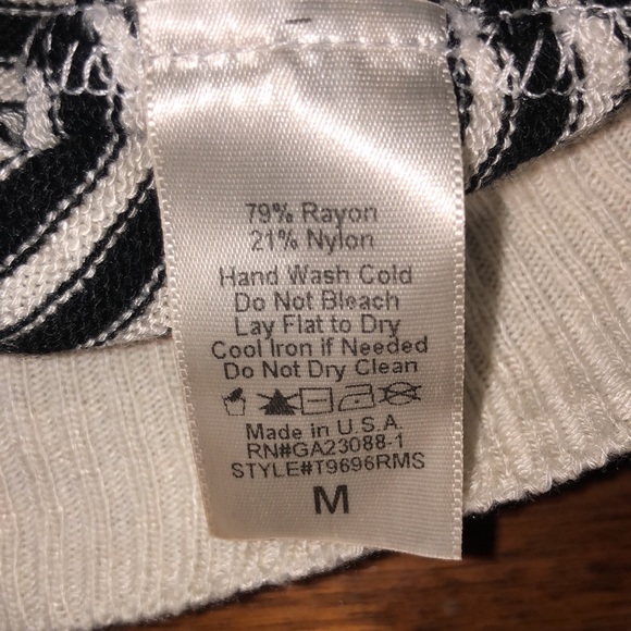 Truehitt Ivory/Black Sweater M - Picture 6 of 6